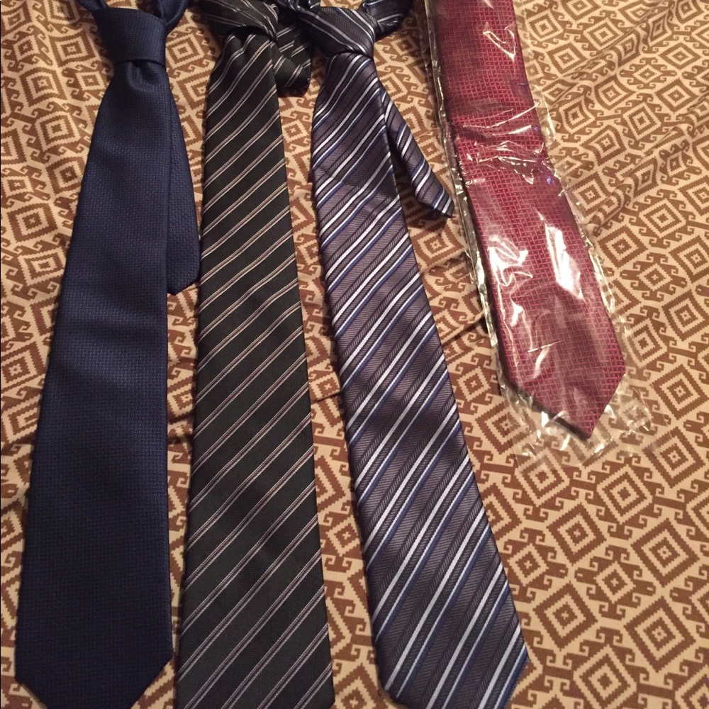 4 assorted neck ties